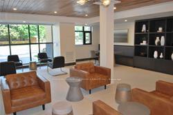 320 PLAINS ROAD E, Burlington, Ontario L7T 2C8, Canadá