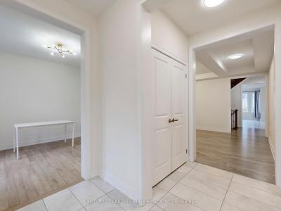 143 KENNETH ROGERS CRESCENT, East Gwillimbury, Ontario L9S 0S1, Canadá