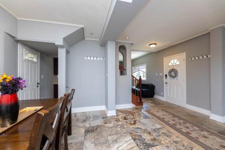 13286 DUFFERIN STREET, King, Ontario L7B 1K5, Canada