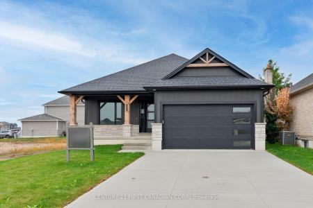 21 HAMILTON STREET, North Middlesex, Ontario N0M 1A0, Canadá