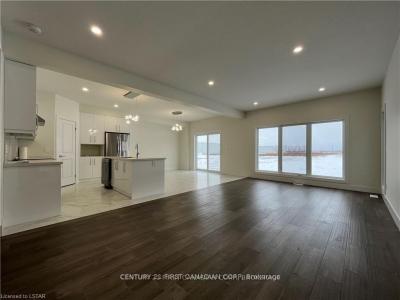 11 TRIEBNER STREET, South Huron, Ontario N0M 1S2, Canada