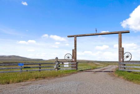 115041 SHARPLES BOTTOM RD, Claresholm, Альберта T0L 0T0, Канада