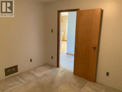 225 15 STREET NORTH, Lethbridge, Alberta T1H 2X5, Canada