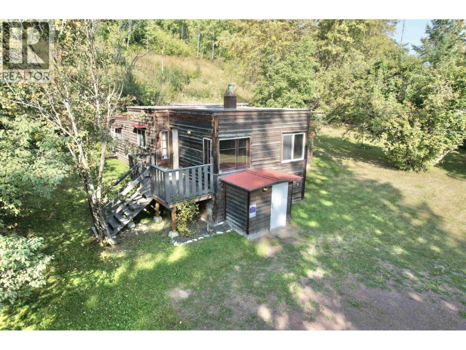 551 EDKINS STREET, Quesnel, British Columbia V2J 1X7, Canada