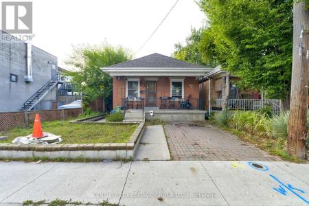 13 CAMERON AVENUE NORTH, Hamilton (homeside), Ontario L8H 4Y9, Canada