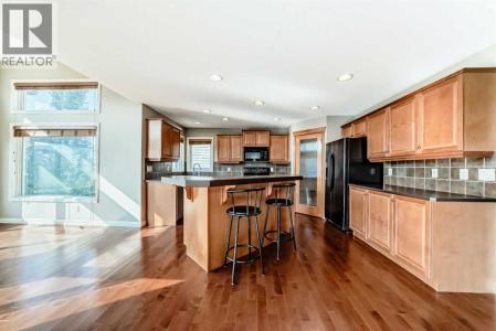 130 PANAMOUNT VIEW NORTHWEST, Calgary, アルバータ T3K 0A8, カナダ