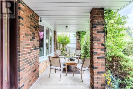 25 DANZIG STREET, Toronto (west Hill), Ontario M1E 2L1, Canada