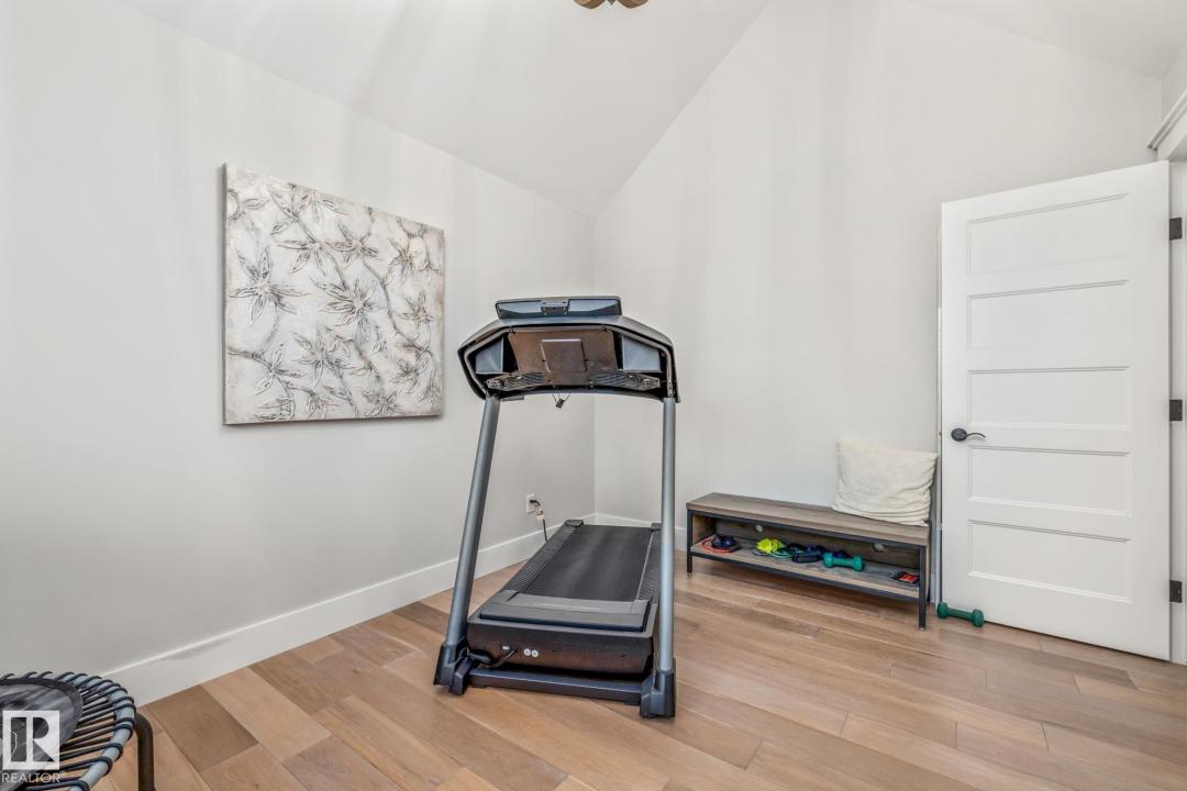 1020 GENESIS LAKE BOULEVARD, Stony Plain, 阿爾伯塔 T7Z 0G3, 加拿大