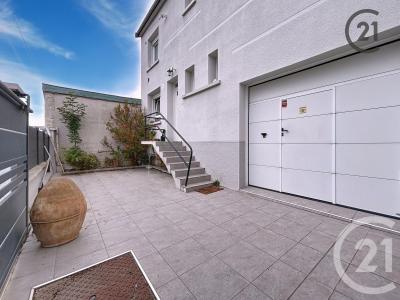 Reims, Champagne-Ardenne 51100, Pháp