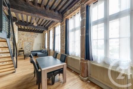 リヨン, ローヌ・アルプ 69001, アキタン