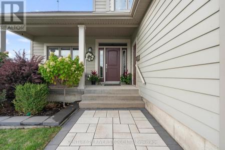 414 BROCK STREET, Brockville, 安大略省 K6V 7A1, 加拿大