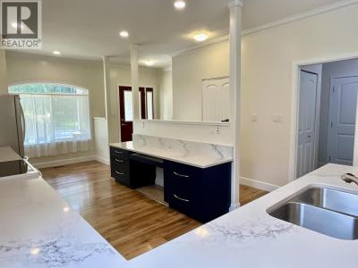 1702 DYKE ROAD, Quesnel, British Columbia V2J 6A4, Canada