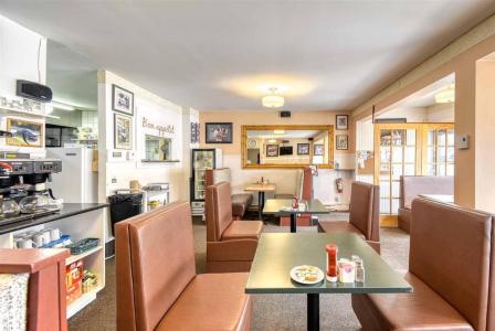 5 Rue Ste-Anne, Sainte-Agathe-des-Monts, Quebec J8C 2L2, Canada