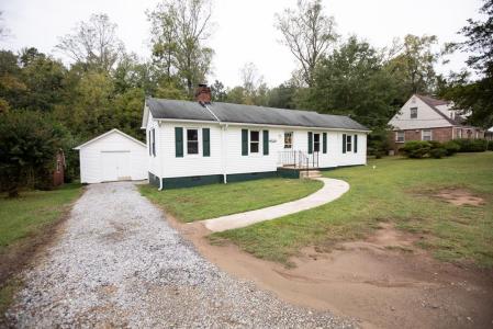 4320 Main Street, Drakes Branch, Virgínia 23937, Estados Unidos