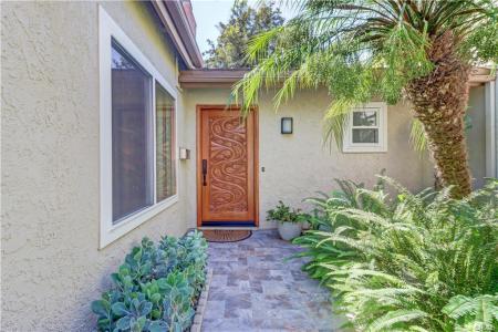 3270-B San Amadeo, Laguna Woods, California 92637, Stati Uniti