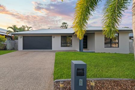 9 Dugong Court, Bushland Beach, QLD 4818, Australia