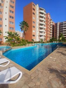 Calle Luisa Casares de Arismendi Conjunto Residencial Los Cayos, Pampatar, Nueva Esparta 6301, Venezuela