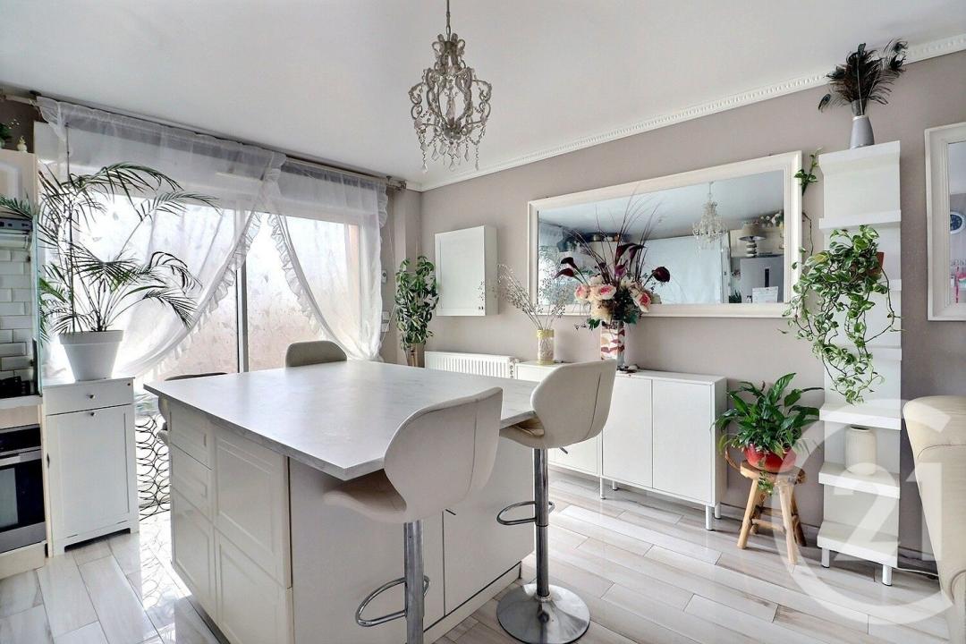 Tremblay En France, イル＝ド＝フランス 93290, アキタン