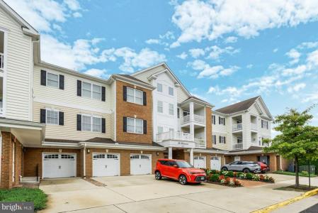 15211 Royal Crest Drive , 405, Haymarket, Virginia 20169, Stati Uniti