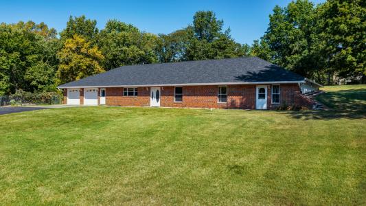 610 Rotary Street, Gillespie, Illinois 62033, USA