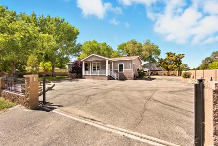 255 Golden Poppy, Bosque Farms, Nouveau-Mexique 87068, États-Unis