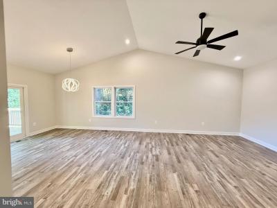 784 Lakeview Drive, Colonial Beach, Virginie 22443, États-Unis