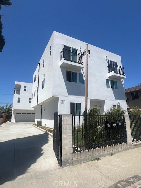 1731 E 69th, Los Angeles, California 90001
