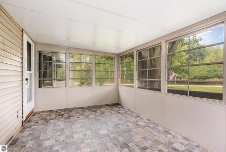 7631 Sherri Lane, Hồ, Michigan 48632, HOA KỲ