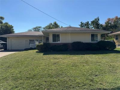 3914 Dosh Road, Des Moines, Iowa 50310, USA