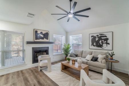 5629 Chimney Rock Drive, Arlington, Texas 76017, Stati Uniti