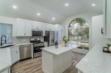 5629 Chimney Rock Drive, Arlington, Texas 76017, Stati Uniti