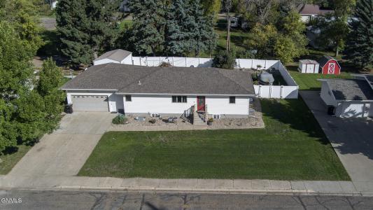 212 Main Street, Center, ND 58530, USA