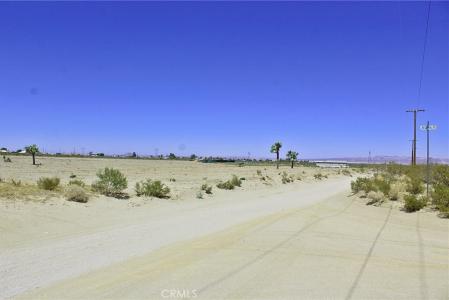 11111 W Johnson Road, Phelan, Califórnia 92371, Estados Unidos