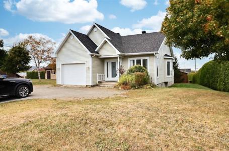 55 Rue des Pins, קוויבק G0L 2K0, קנדה