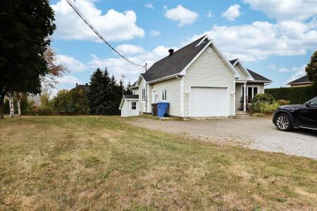 55 Rue des Pins, קוויבק G0L 2K0, קנדה