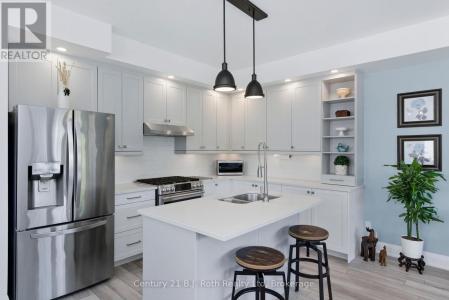 67 DISCOVERY TRAIL, Midland, Ontario L4K 0H5, Canada