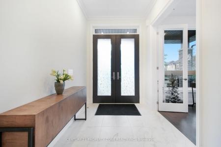 2406 CHARLES CORNWALL AVENUE, Oakville, オンタリオ L6M 5M4, カナダ