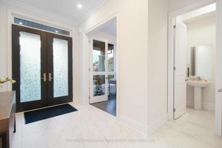 2406 CHARLES CORNWALL AVENUE, Oakville, オンタリオ L6M 5M4, カナダ