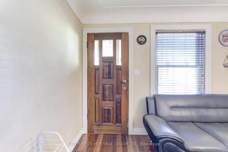 13 CAMERON AVENUE N, Hamilton, Ontario L8H 4Y9, Canadá