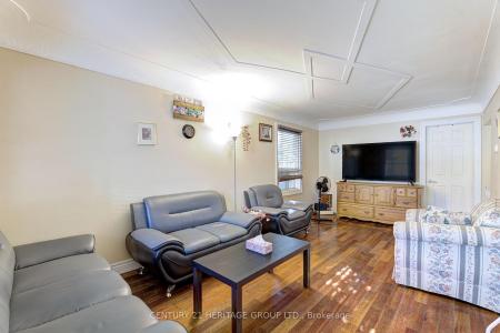 13 CAMERON AVENUE N, Hamilton, Ontario L8H 4Y9, Canadá