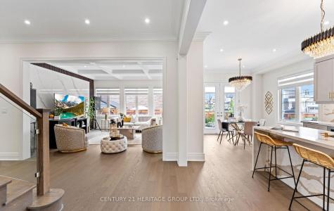 319 DANNY WHEELER BOULEVARD, Georgina, Ontario L4P 0K1, Canada