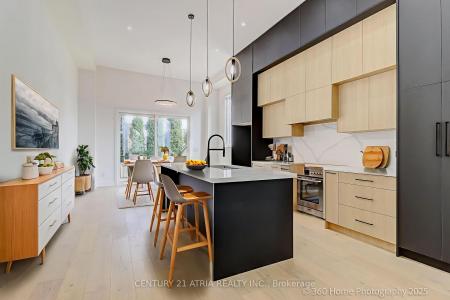 29B CHRYESSA AVENUE, Toronto, オンタリオ M6N 4T4, カナダ