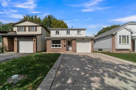 24 SPRINGHEAD GARDENS, Richmond Hill, Ontario L4C 5B9, Canadá