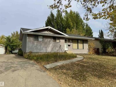 13 ALDERWOOD CRESCENT, Sherwood Park, Alberta T8A 0K4, Canada