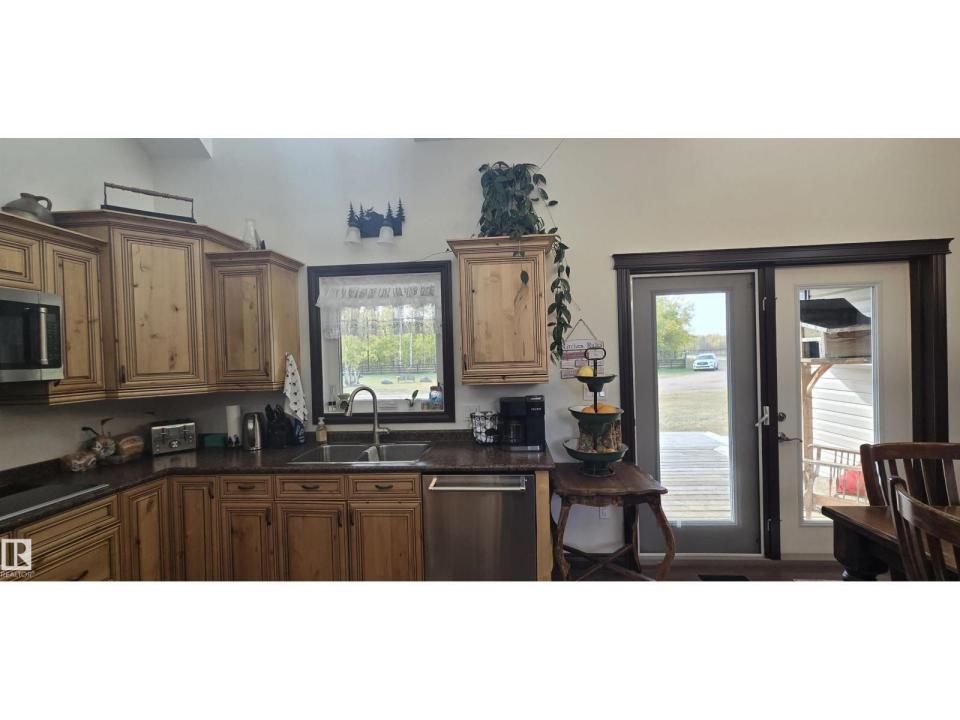 161038 TWP 584, Rural Lamont County, Alberta T0B 0C0, Canadá