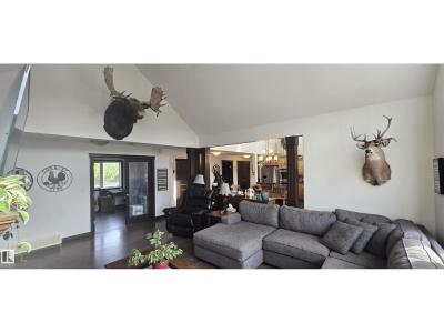 161038 TWP 584, Rural Lamont County, Alberta T0B 0C0, Canadá