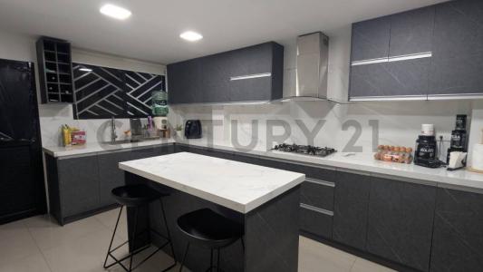 Samanes 5 mz 932 5, Guayaquil, Guayas 00001, Ecuador