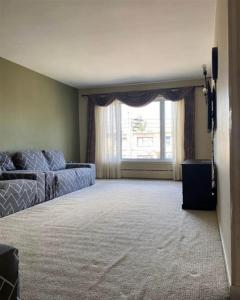 11242  Rue De St-Réal, Montréal (Ahuntsic-Cartierville), ケベック H3M 2Y4, カナダ