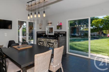 Ollioules, Provence-Alpes-Côte D'Azur 83190, צרפת