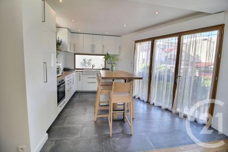 Joinville Le Pont, Isla De Francia 94340, Francia